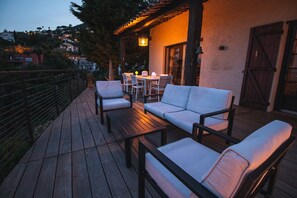 Outdoor dining - Villa vue mer Proche des Plages, Climatisation (Mandelieu-la-Napoule)