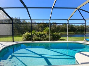 Piscina climatitzada i gandules 