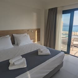 Double Room | Superior Pool & Sea Front