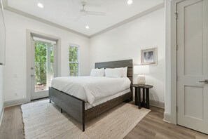 3 عدّة غرف نوم وواي فاي مجانًا وملاءات أسرّة