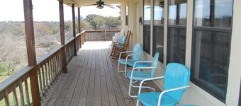 Castell Cabin on the Llano River