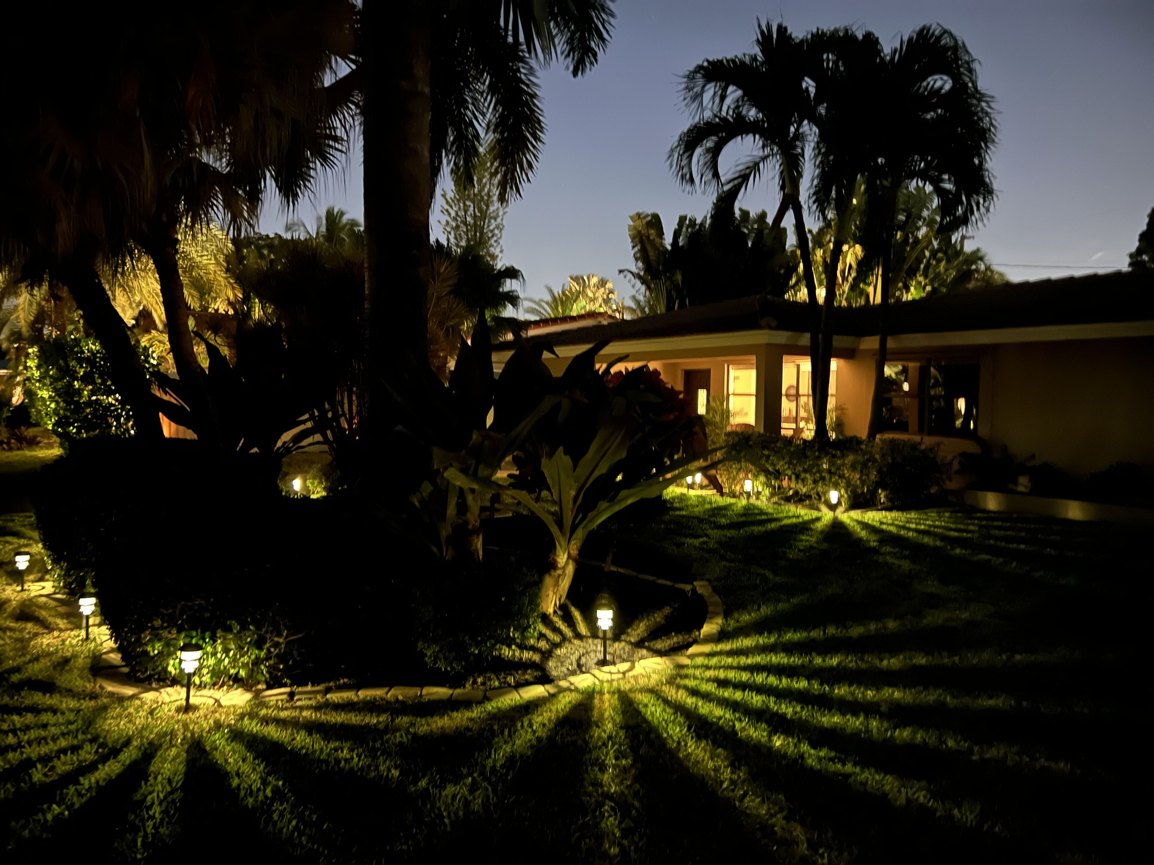 The Palm Retreat - Family Fun - Close to the Beach & Las Olas Downtown!