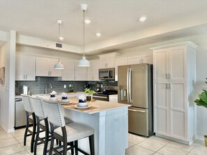 Fridge, microwave, oven, stovetop - Orlando Resort Condo Near Disney Resort Pool 315 (Kisimmee)