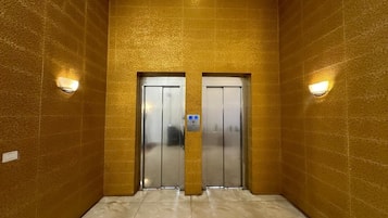 電梯