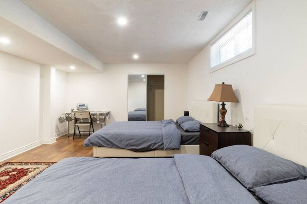 Cheerful and cozy one-bedroom basement apartment