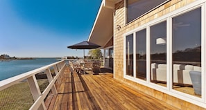 Outdoor dining - Waterfront | Minutes to US Open| Private Water Access (Hampton Bays)