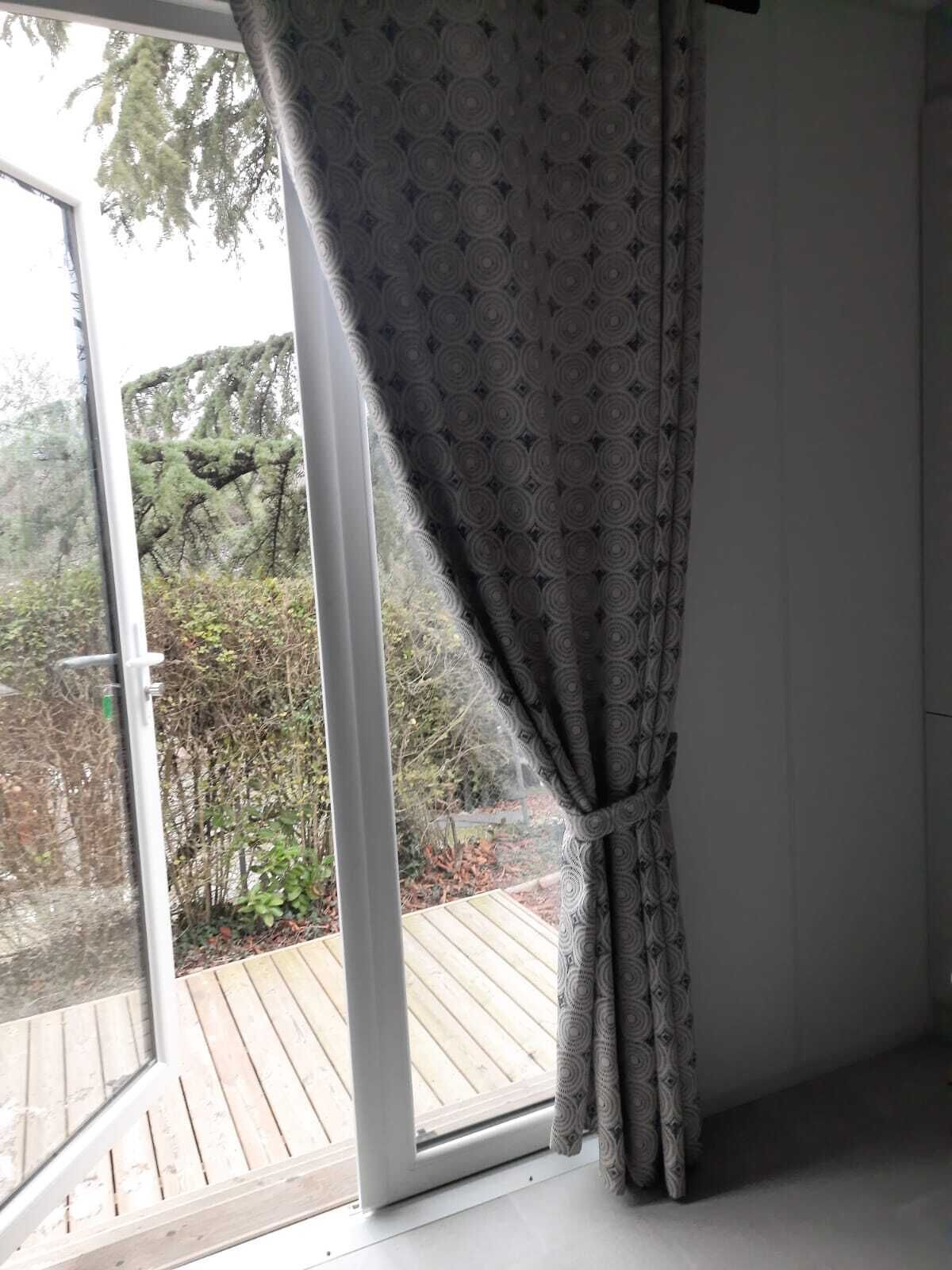 Nhà di động Premium | Hiên