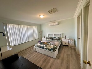 1 Schlafzimmer, Bügeleisen/Bügelbrett, kostenloses WLAN, Bettwäsche