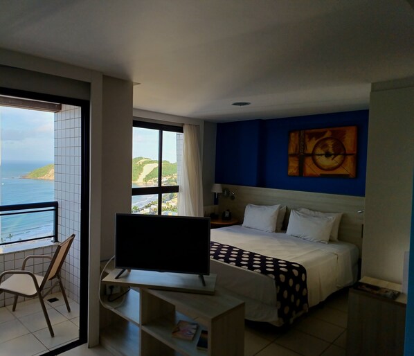 Comfort Studio, 1 King Bed with Sofa bed, Balcony, Beachfront