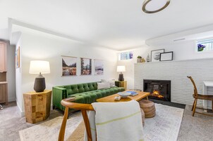 Classic Apartment | Living area