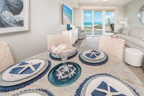 Smart-TV, Bücher, Drucker