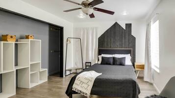 1 bedroom, internet, bed sheets