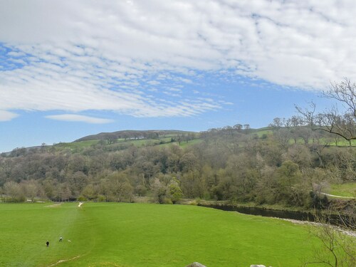 4 bedroom accommodation in Clitheroe