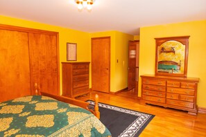 5 chambres, fer et planche à repasser, accès au Wi-Fi (inclus)