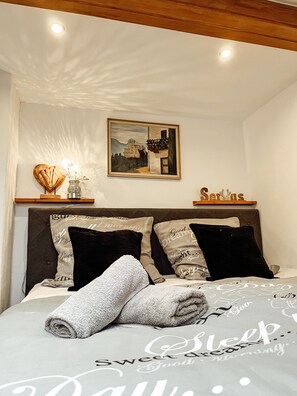 1 bedroom, travel cot, free WiFi, bed sheets - Ferienwohnung Viechtach (Viechtach)