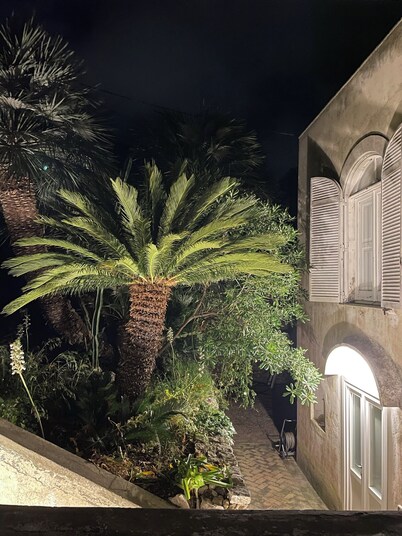 Cesina Home | Apartment in Historic Villa with Panoramic Terrace