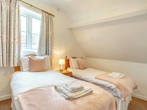 2 quartos, Wi-Fi de cortesia, roupa de cama