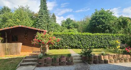 Schöne Ferienwohnung mit Eigener Terrasse und Garten