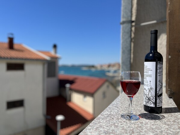 Property grounds - One Bedroom Apartment with Terrace (Brodarica)