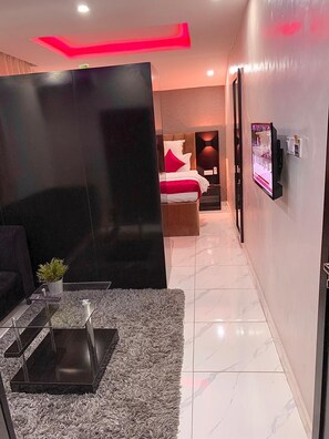 Room - No 95 suites & Apartment (Lagos)