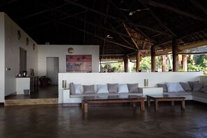 Interior - Kileleni (Mafia Island)