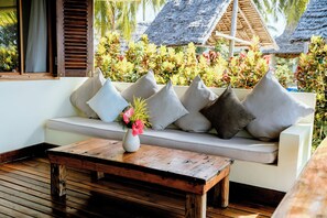 Moja - Luxury Double or Twin Room, Terrace, Ocean and Garden Views | Premium bedding, down comforters, in-room safe, desk - Kileleni (Mafia Island)