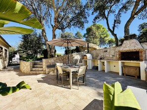 Outdoor dining - Paliane CostaBravaSi - Pool, garden, BBQ, views (Calonge)