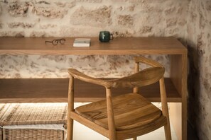 Interior - Lindas Convent Garden Home 1
- beautiful courtyard to enjoy Mediterranean flair (Chania)