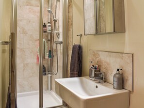 Towels - 2 bedroom accommodation in Middlesmoor, near Pateley Bridge (Middlesmoor, near Pateley Bridge)