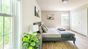 4 habitaciones, escritorio, tabla de planchar con plancha y wifi gratis