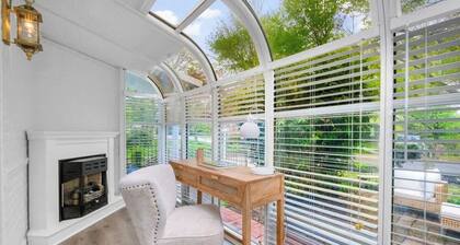 Mt. Lebanon | Luxe | King Bed | Work & Family Stay