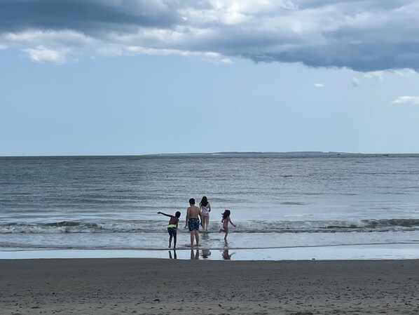 Sun loungers, beach towels