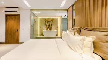 Presidential Suite | Premium bedding, down duvets, memory-foam beds, in-room safe