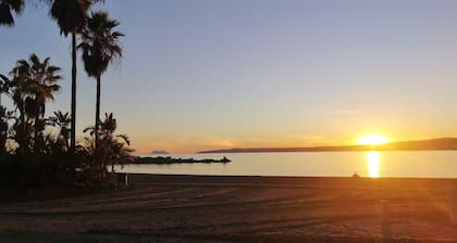 Villa Roca, Lejlighed til 2 Personer, 3km til Estepona