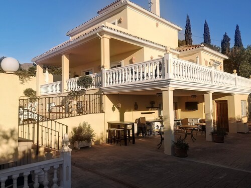 Villa Roca, Lejlighed til 2 Personer, 3km til Estepona