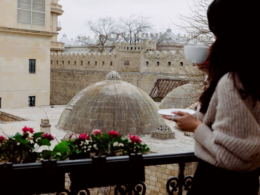 Roupas de cama premium, cofres nos quartos, individualmente decorados