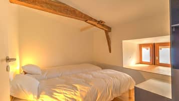 4 habitaciones, tabla de planchar con plancha y wifi gratis