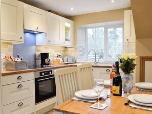 Dishwasher - 2 bedroom accommodation in Tregaron, near Lampeter (Tregaron, near Lampeter)
