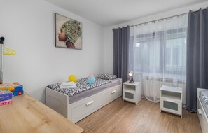 2 habitaciones, cuna de viaje, wifi gratis y ropa de cama 