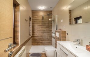 Douche, séchoir à cheveux
