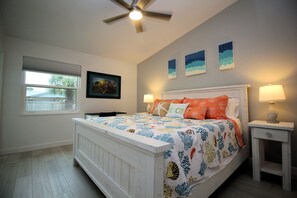 3 bedrooms, iron/ironing board, WiFi, bed sheets