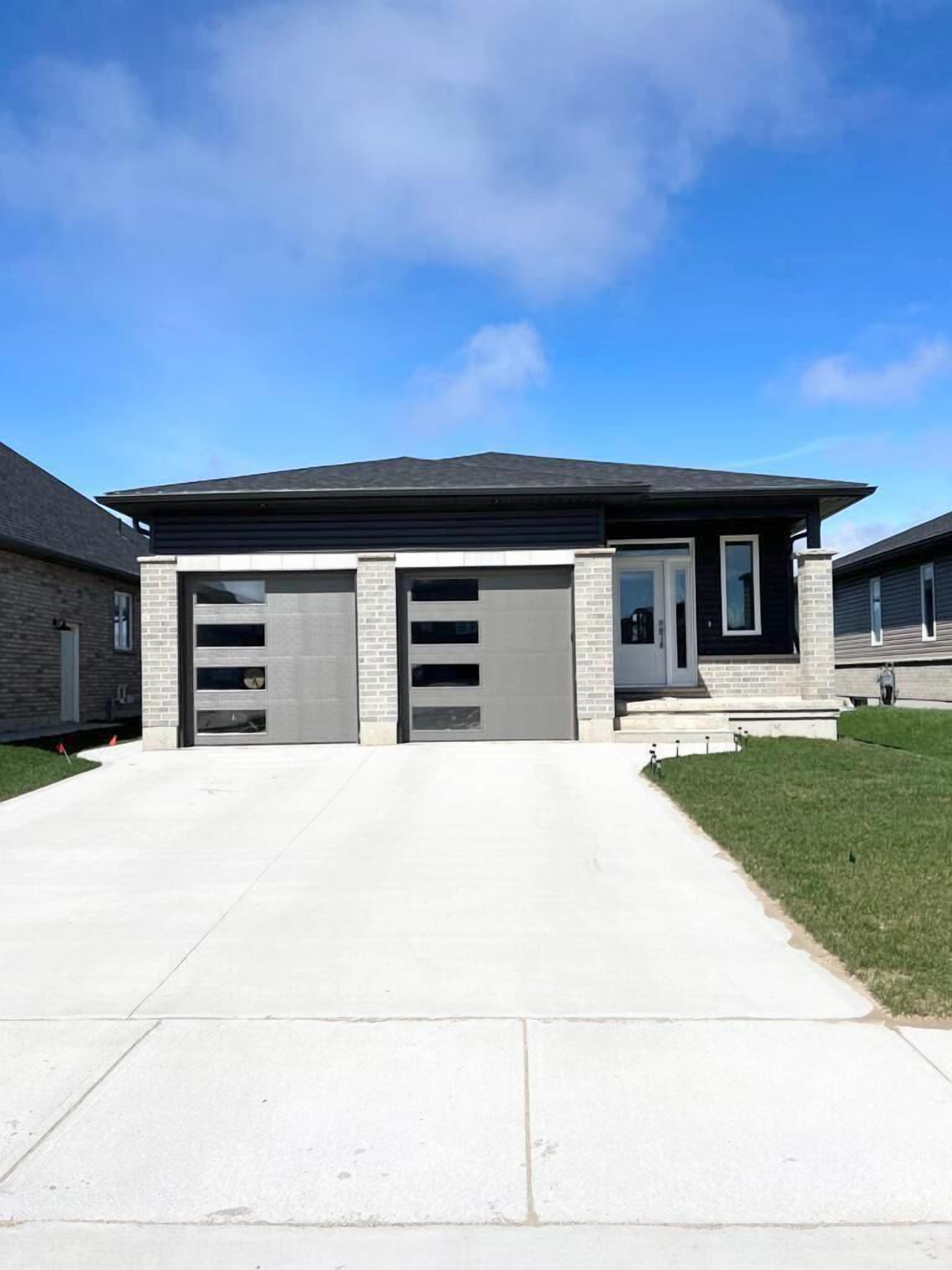 GLOBALSTAY. New 4Bd Basement in Port Elgin. Close to the Beach