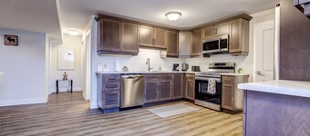 GLOBALSTAY. New House 7 Bd in Port Elgin. Close to the Beach