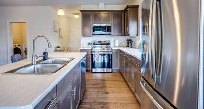 GLOBALSTAY. New 3 Bd House in Port Elgin. Close to the Beach.