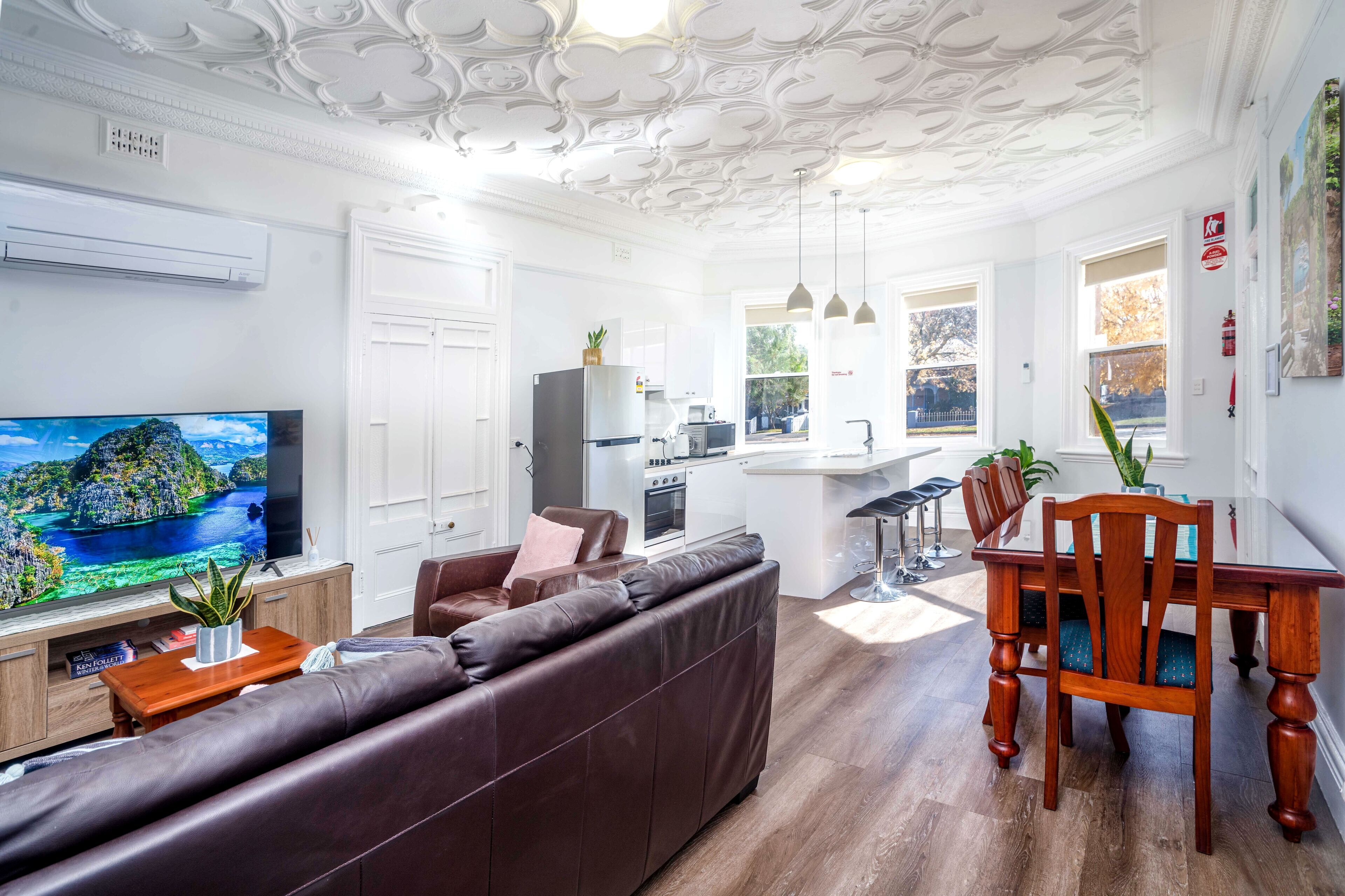 Large 2-bedroom Apartment on Summer Near Cook Park