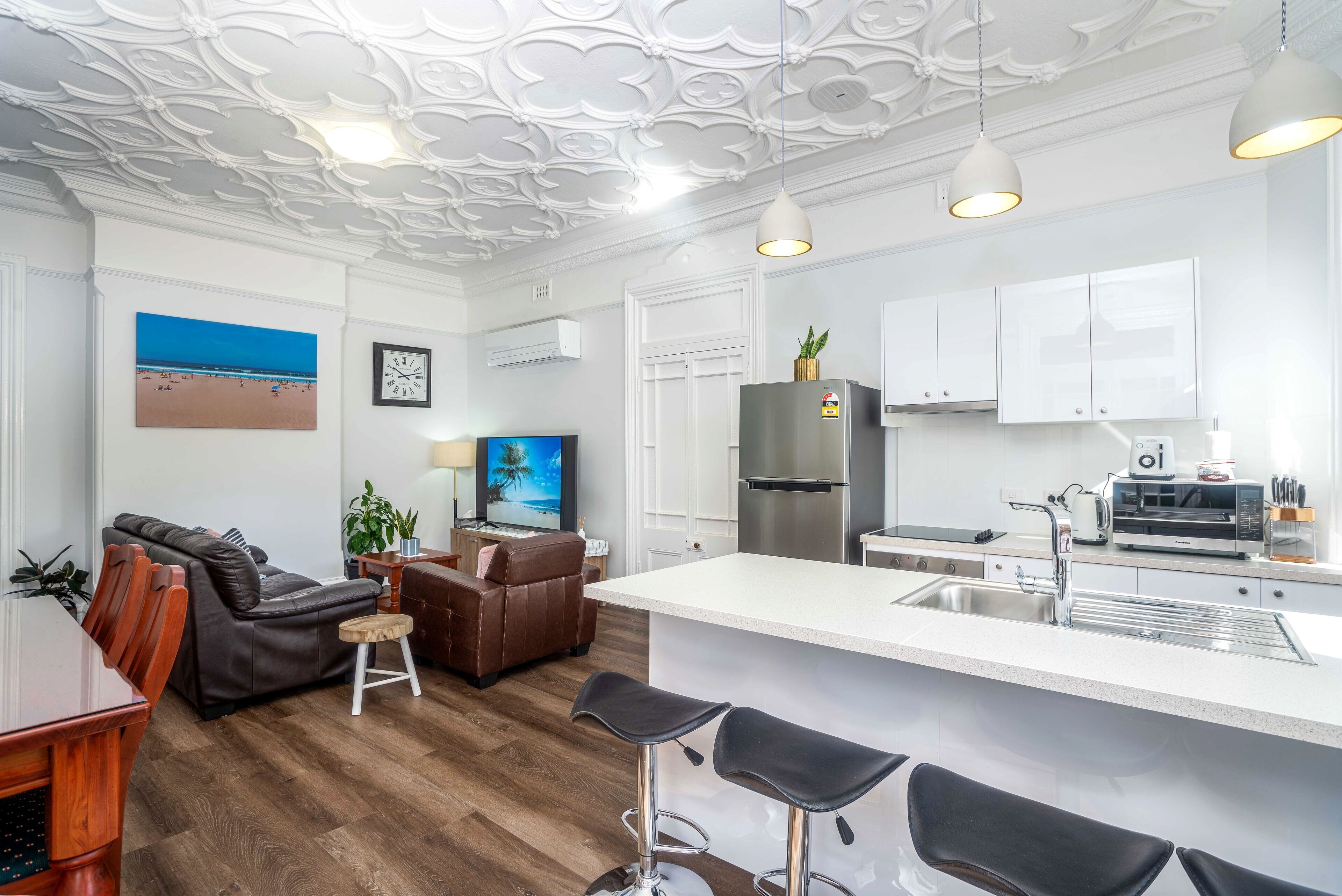 Large 2-bedroom Apartment on Summer Near Cook Park