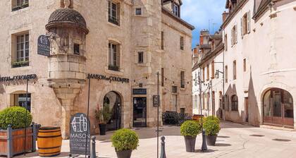 Beautiful home in Volnay with WiFi