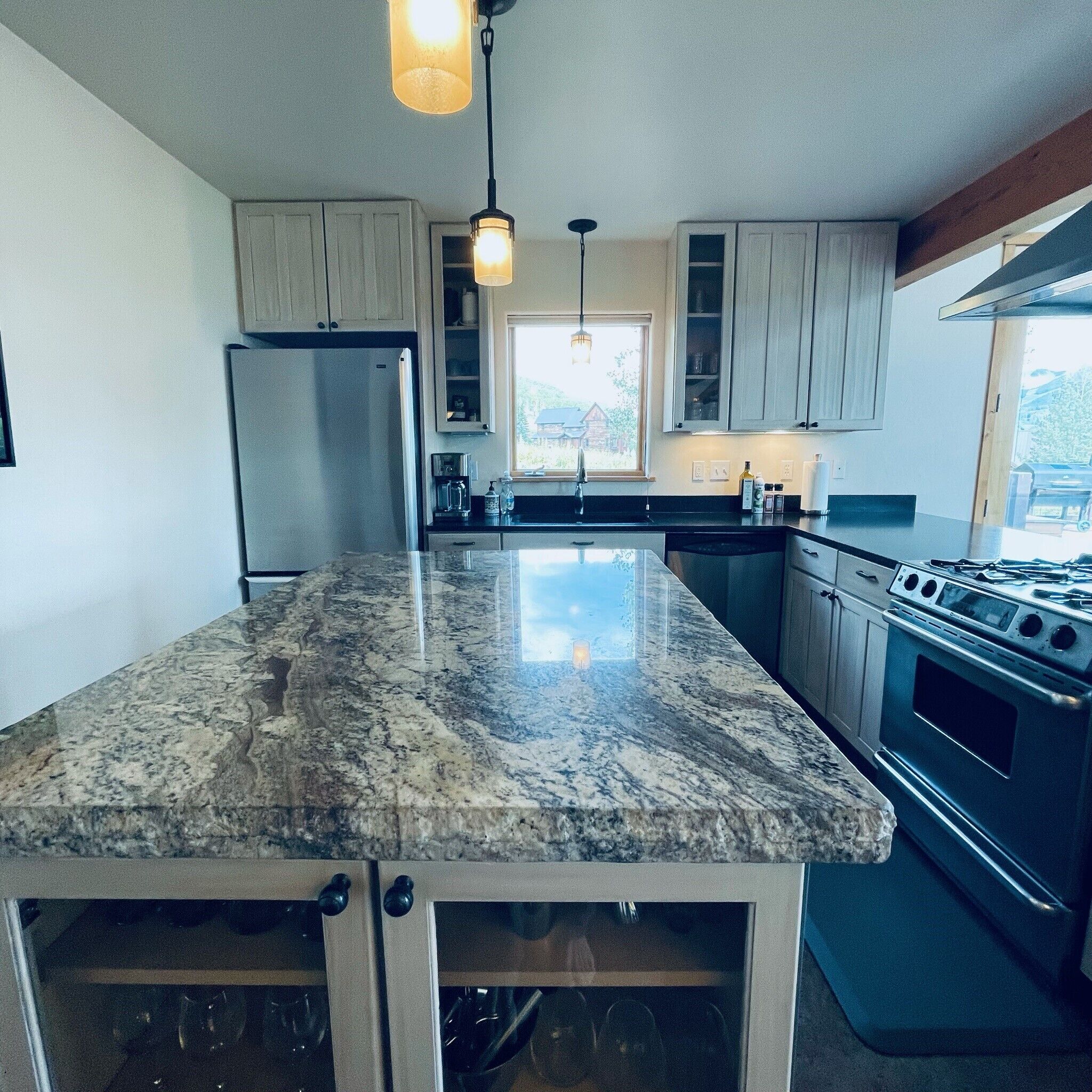 Luxury Lookout House