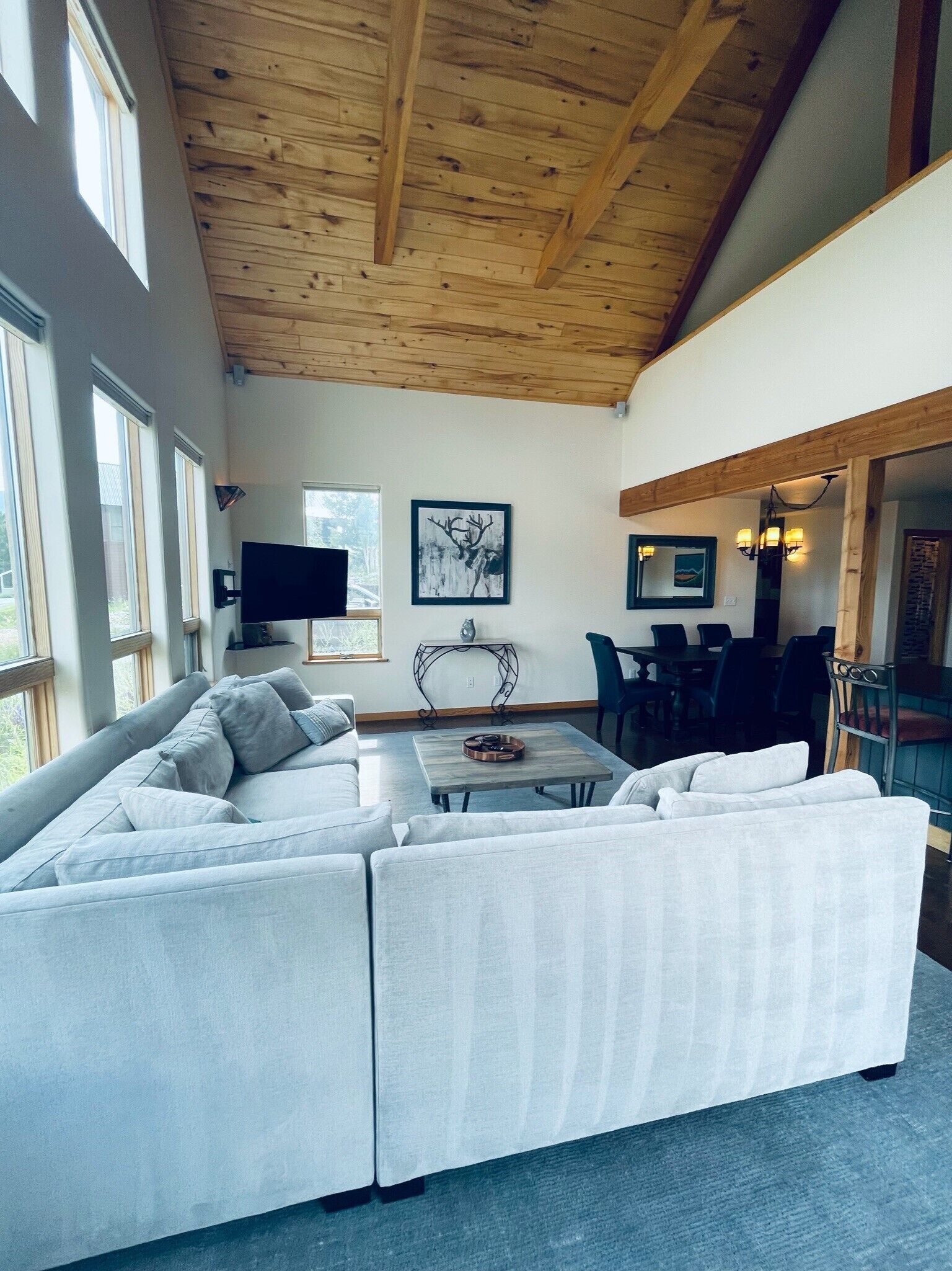 Luxury Lookout House