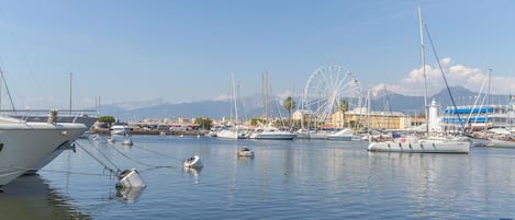 Marina/club náutico